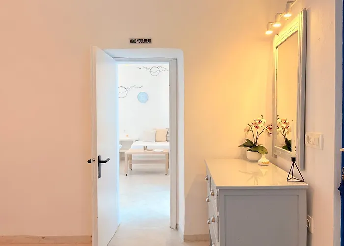 Villa Solasta #1 With Jacuzzi In Santorini