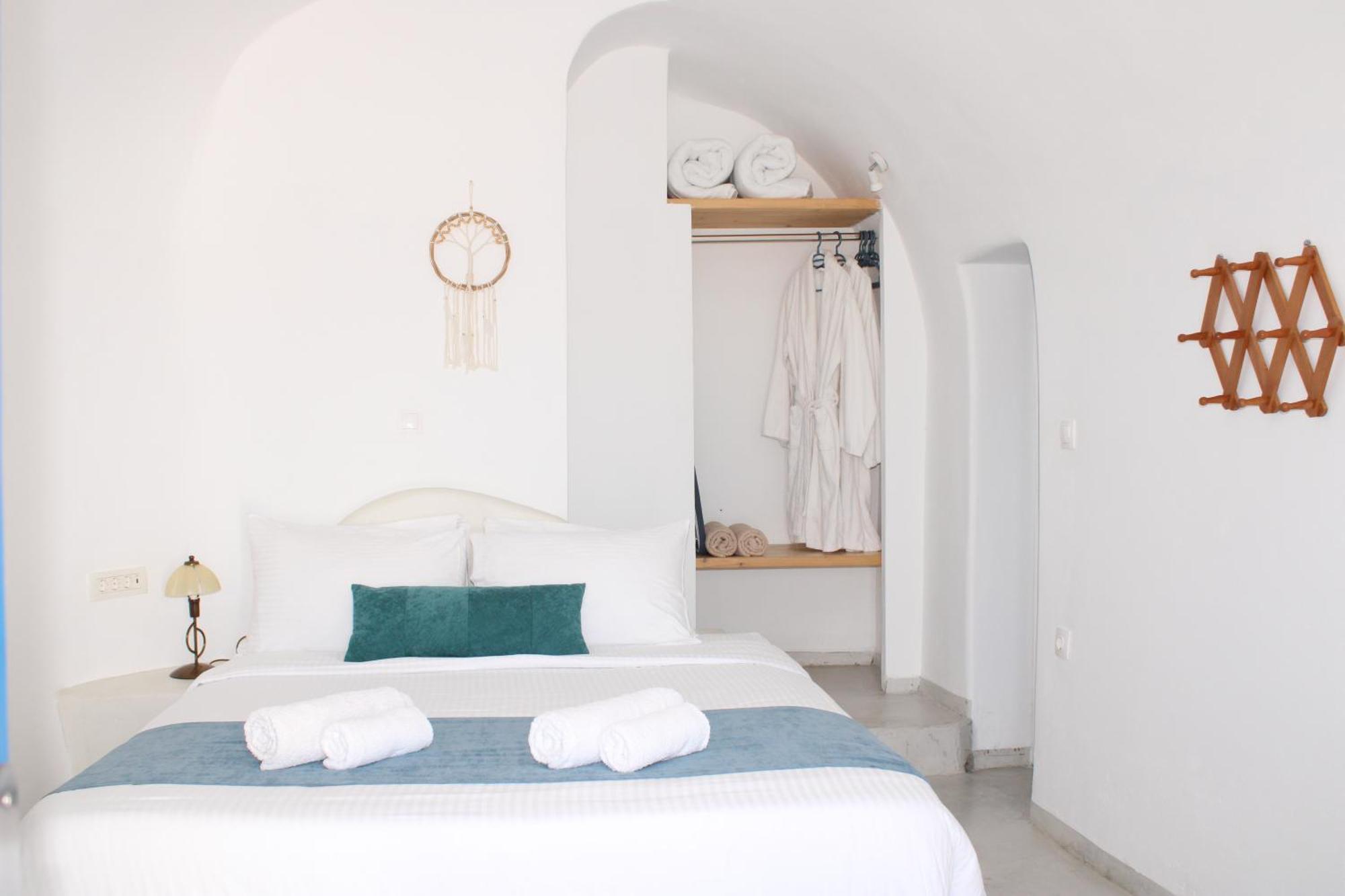 Solasta #1 With Jacuzzi In Santorini Apartment