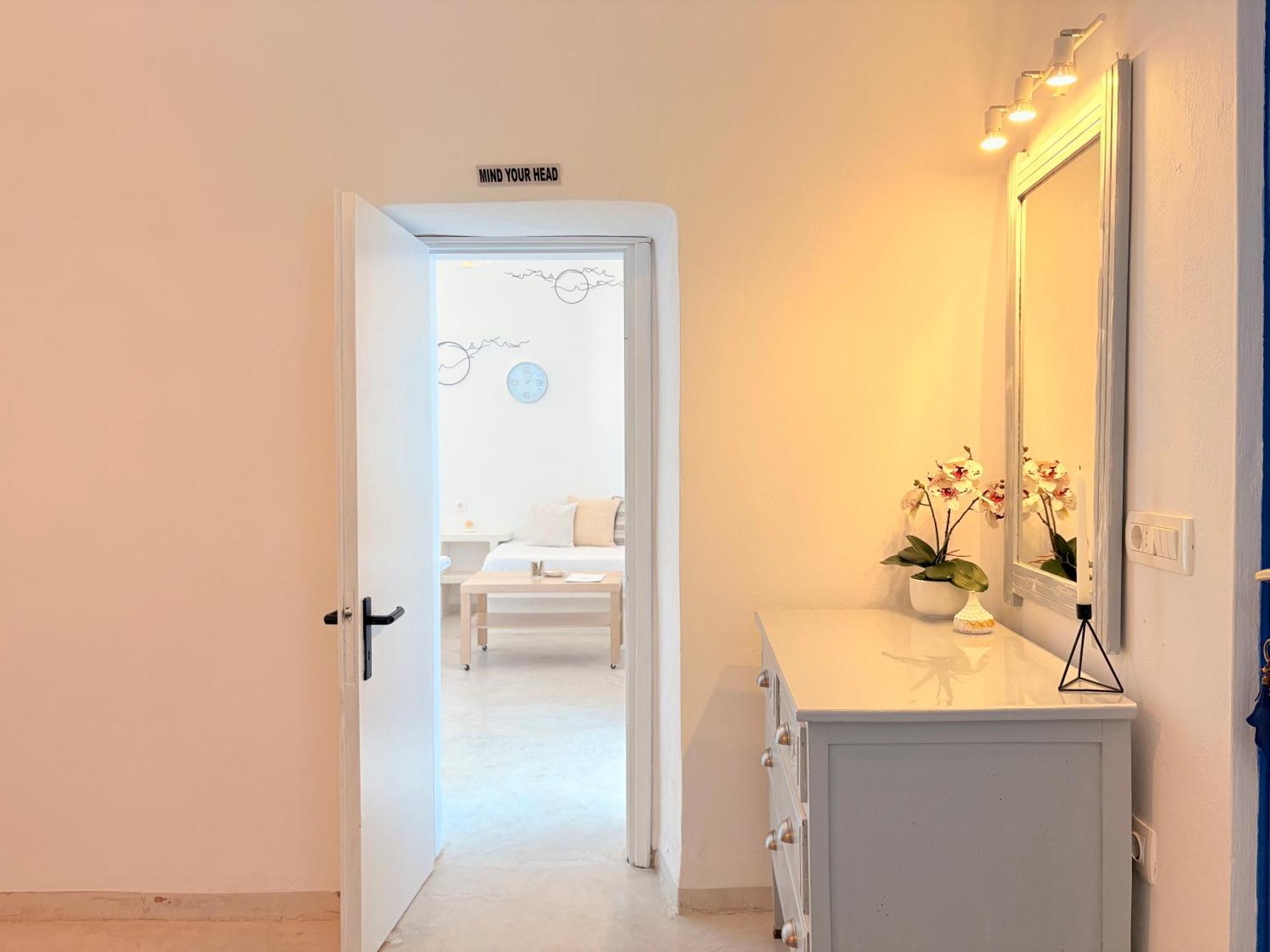 Solasta #1 With Jacuzzi In Santorini Apartment Akrotiri (Santorini)